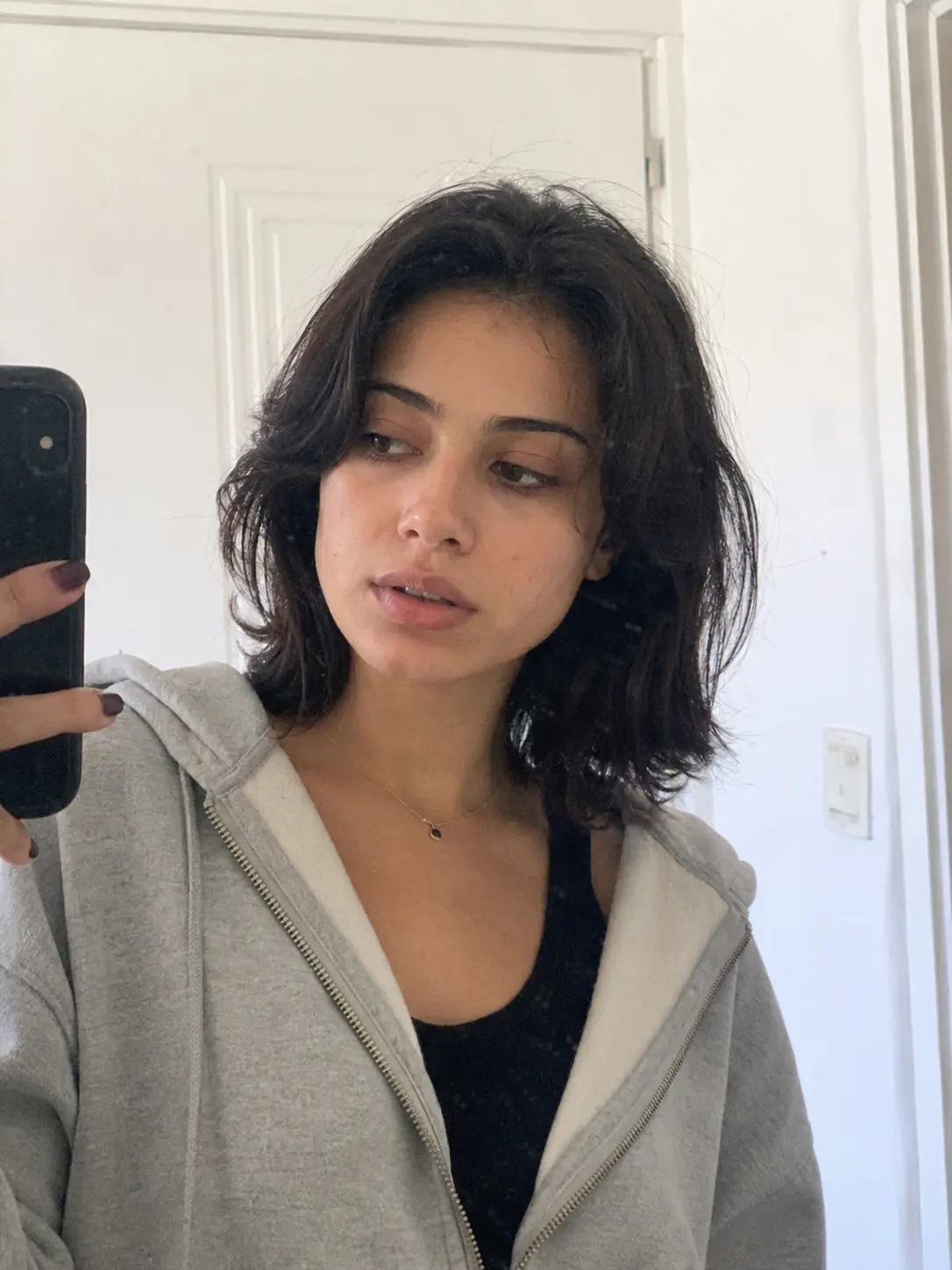 Selfie after the unwanted date mark is removed.